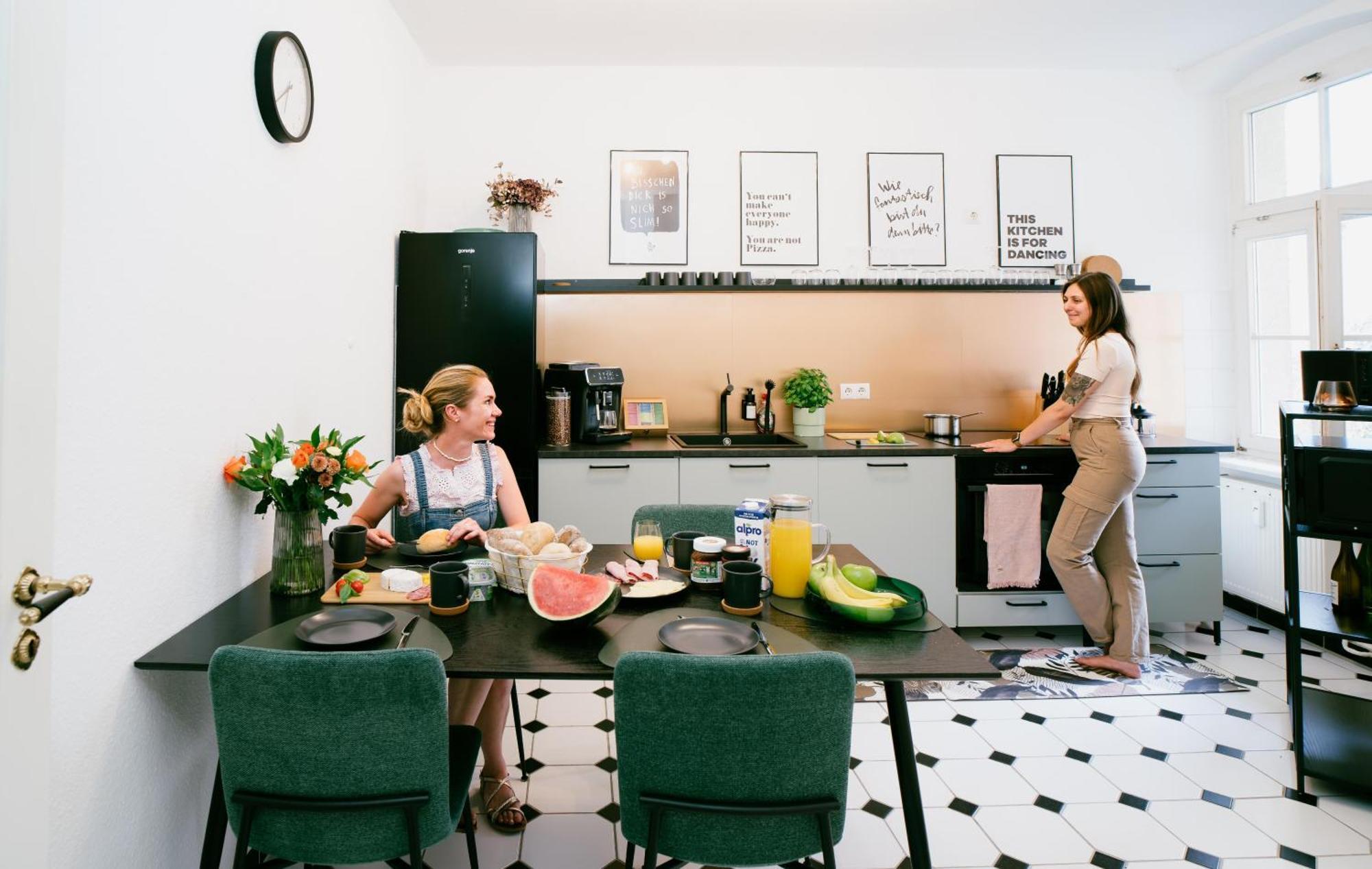 Rebelrents #4 Design Trifft Komfort - Einzigartiges Ferienapartment In Der Nahe Des Hauptbahnhofs Halle  Luaran gambar